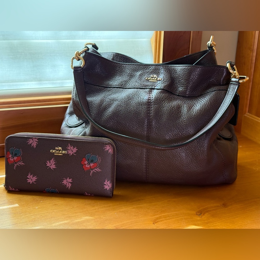 Coach Pebbled Leather Hobo Shoulder Bag + Matching Wallet Burgundy Oxblood